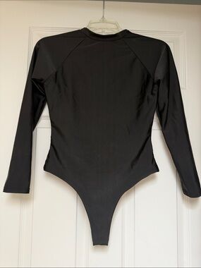 Long-Sleeve Black Back Cut Out One-Piece Swimsuit